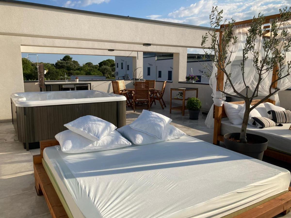 Rooftop Spa Apartment Trogir Bagian luar foto